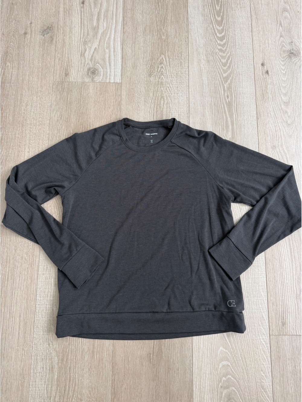 Cozy Earth Women's bamboo ultra soft raglan pullover crew dark gray